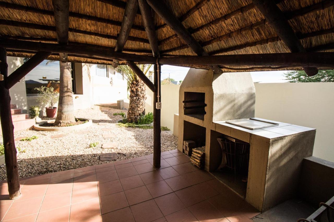 John-Lou'S One-Bedroom Apartment Windhoek Exteriör bild