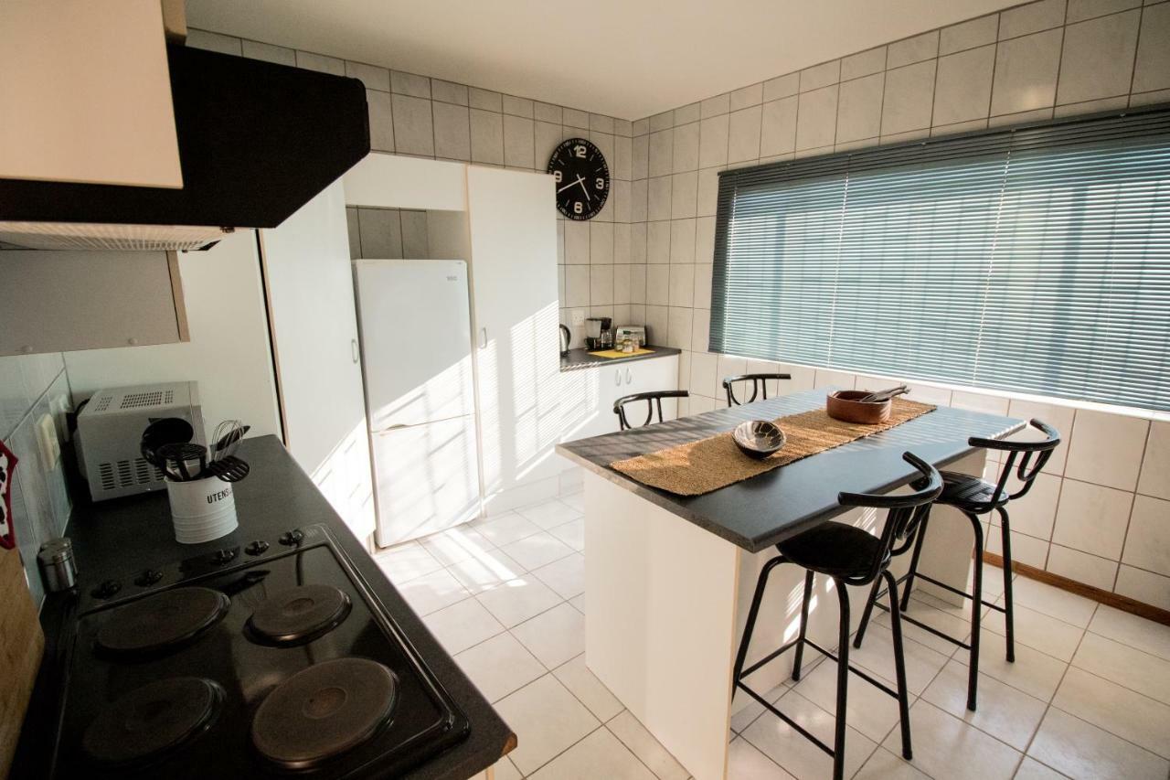 John-Lou'S One-Bedroom Apartment Windhoek Exteriör bild
