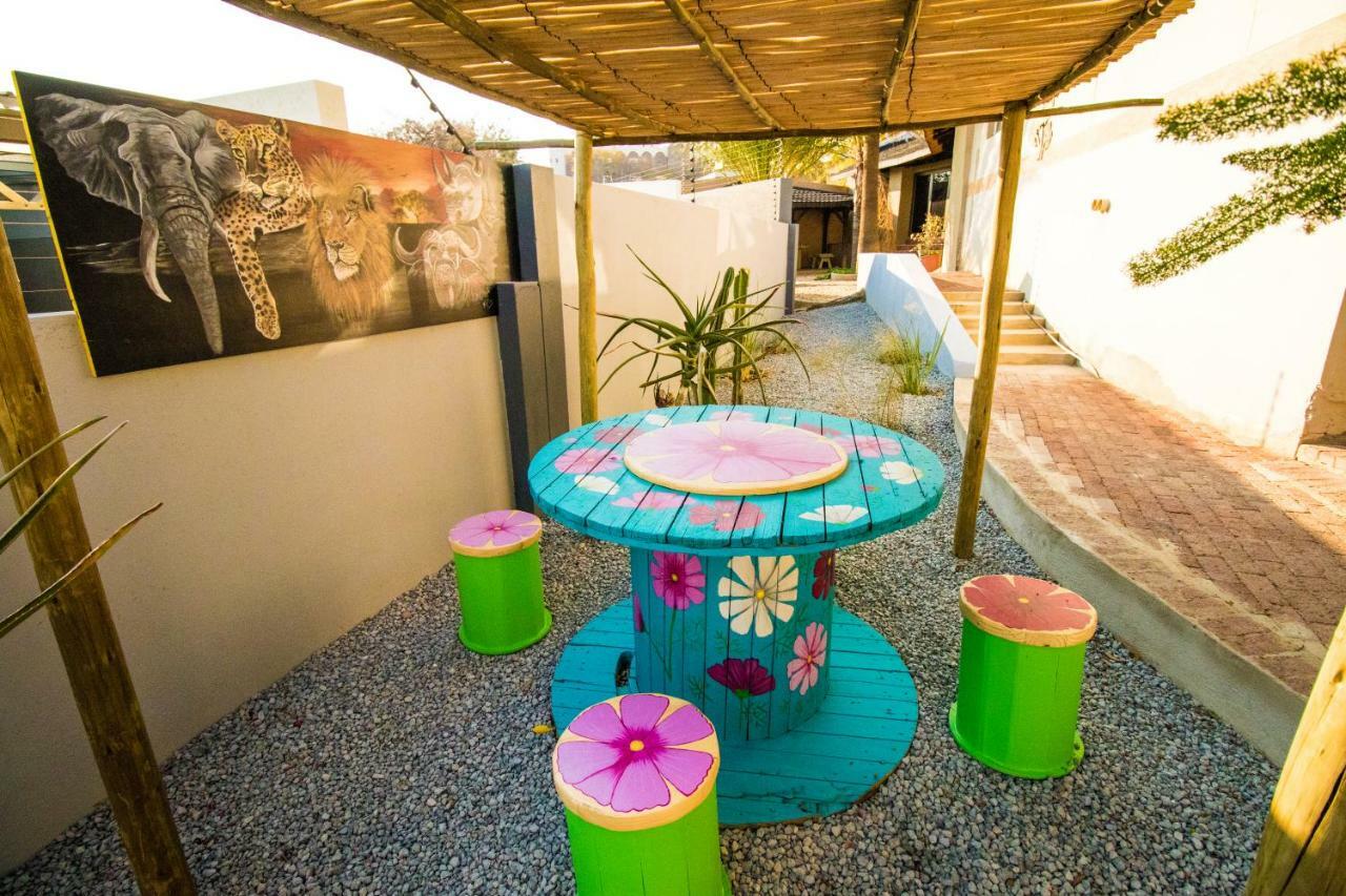John-Lou'S One-Bedroom Apartment Windhoek Exteriör bild