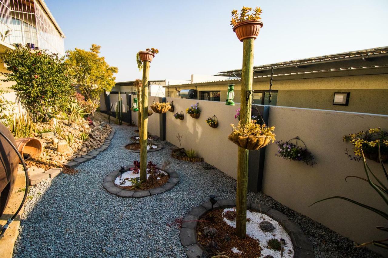 John-Lou'S One-Bedroom Apartment Windhoek Exteriör bild